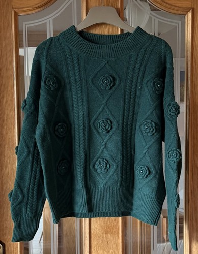 Cable knit appliqué wool - cable-knit,