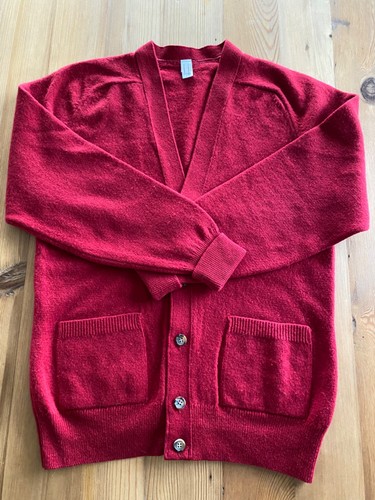 Raspberry wool neck - raspberry, v-neck