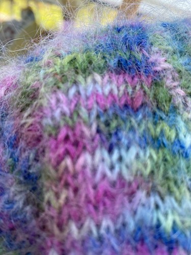 Vintage hand knit approx size - hand,