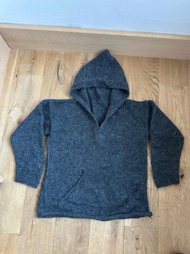 Grey hand knitted - grey,