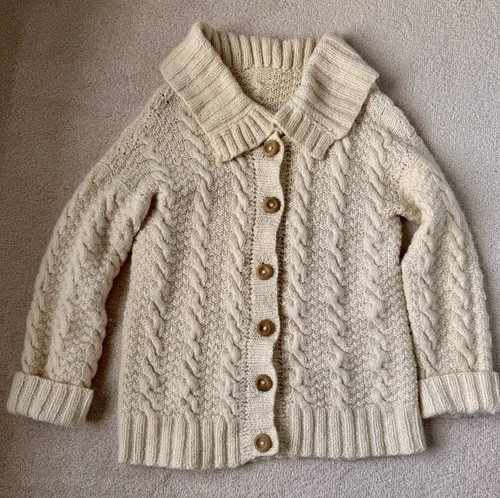Vintage 100 wool hand - 100%,